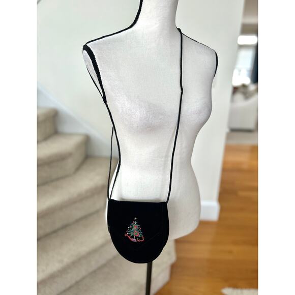 Vintage Black Velvet Embroidered Christmas Tree Crossbody Bag - Picture 1 of 7